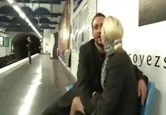Heiße MILF freie sexfilme in hd wird gefickt.